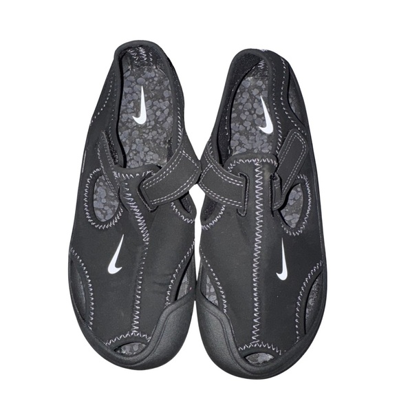Nike Black Sunray Water Shoes - Picture 1 of 5